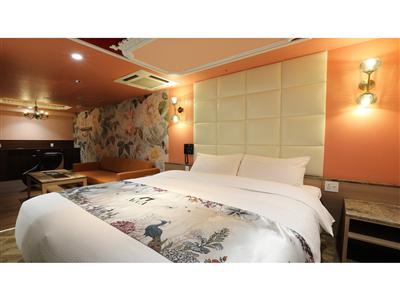 17（ミラールーム）