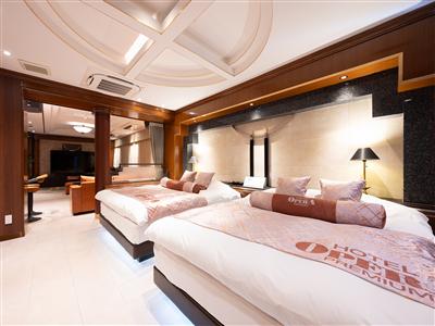 601（サウナ カラオケ マッサージ機）